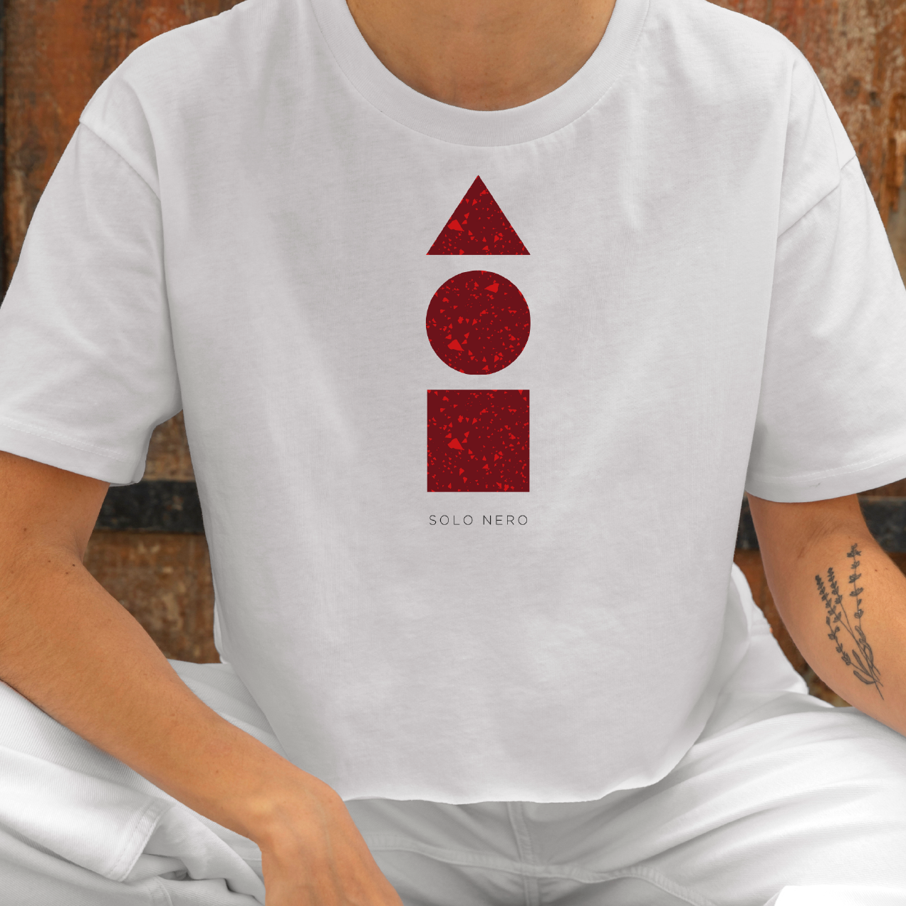T-SHIRT SOLO NERO